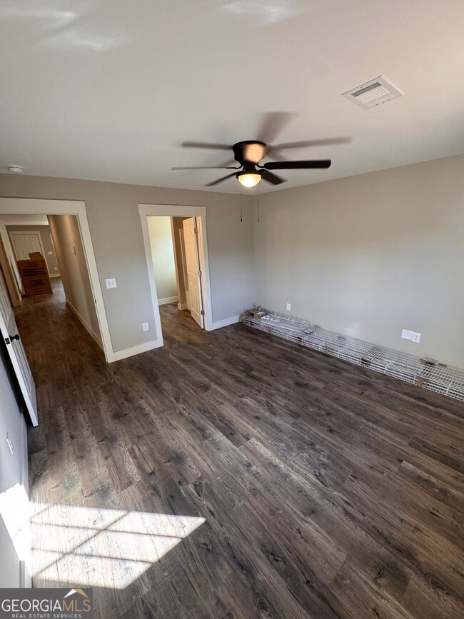 Building Photo - 49 Paisley Pl