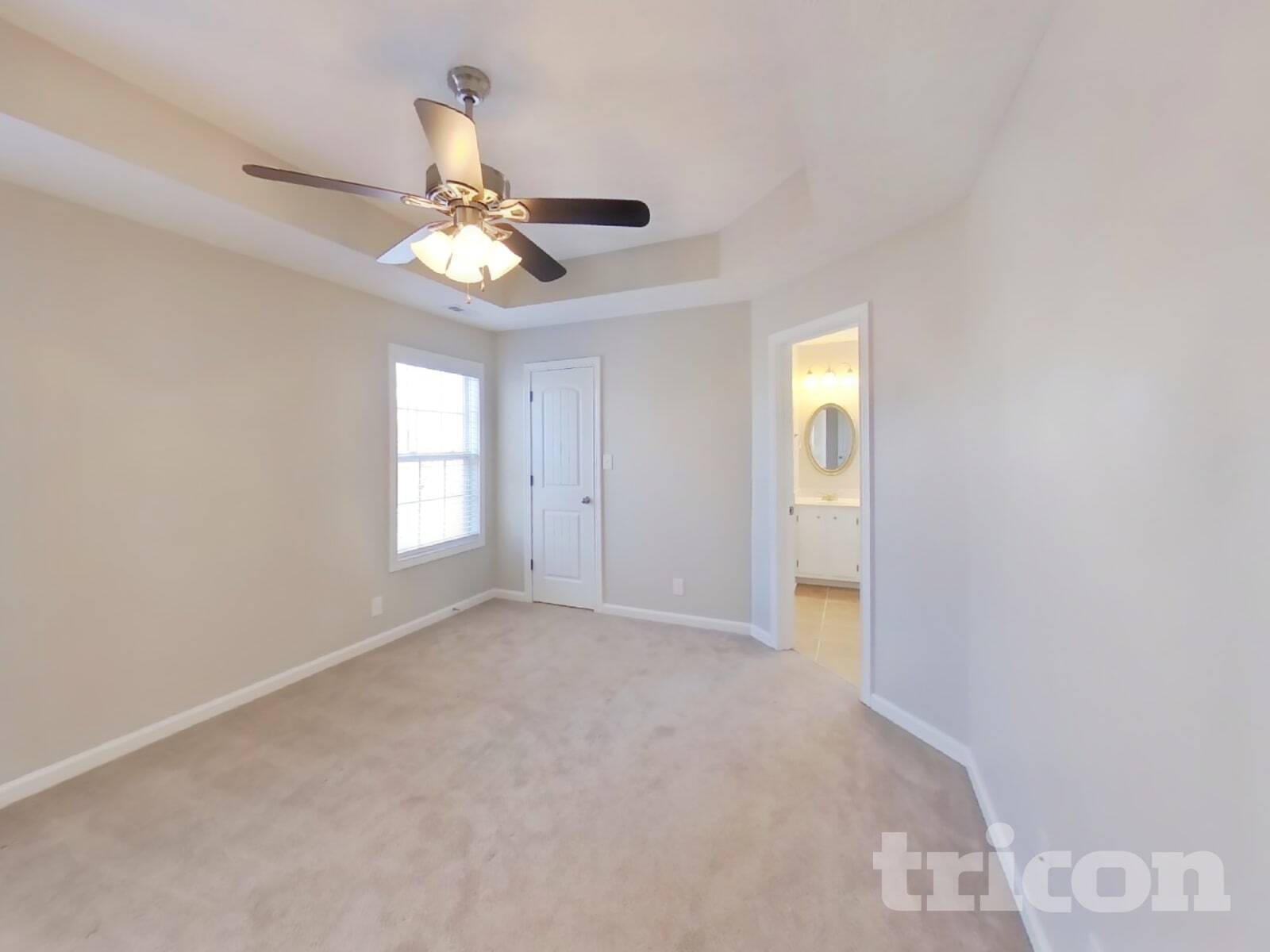 Building Photo - 1457 Mutual Dr