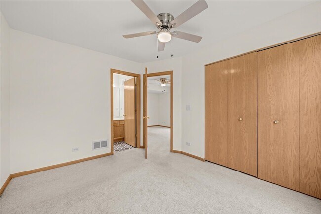 Building Photo - 1637 Linden Park Ln