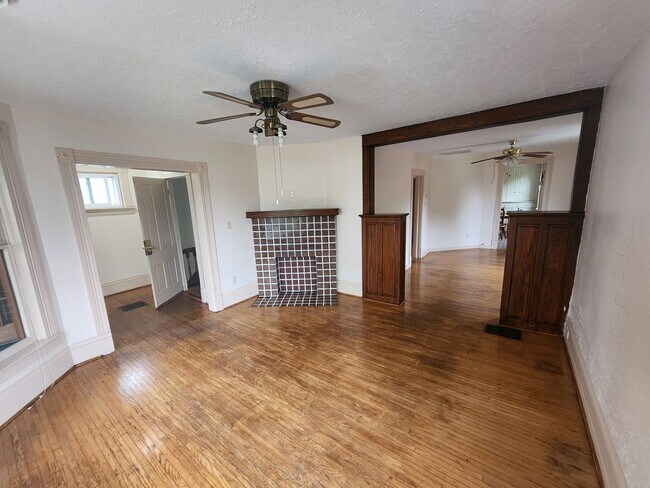 Building Photo - 346w4th