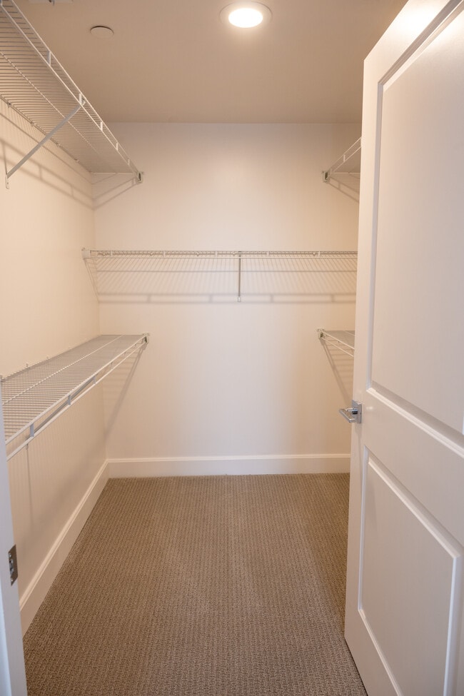 2301 | Closet - ArriveKC Condos
