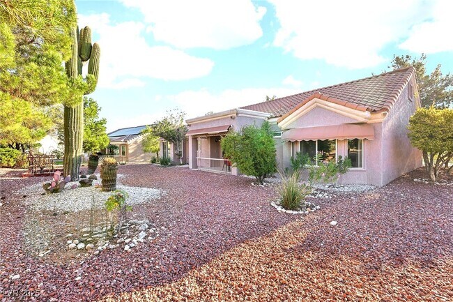 Building Photo - 3013 Sungold Dr