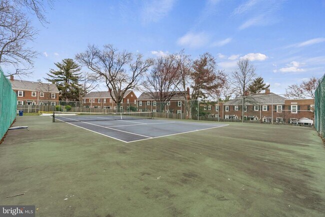 Building Photo - 3076 S Woodrow St