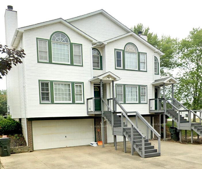 Building Photo - 7491 Shisler St NE