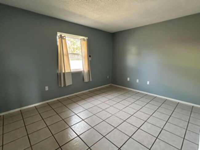 Building Photo - Gulfport rental