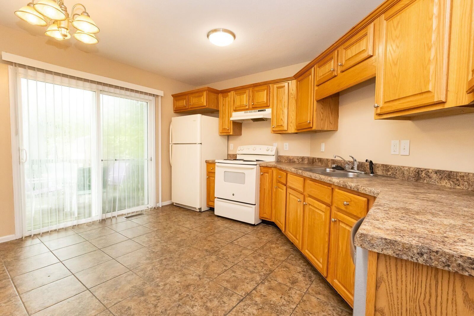 Building Photo - 4705 Montview Dr