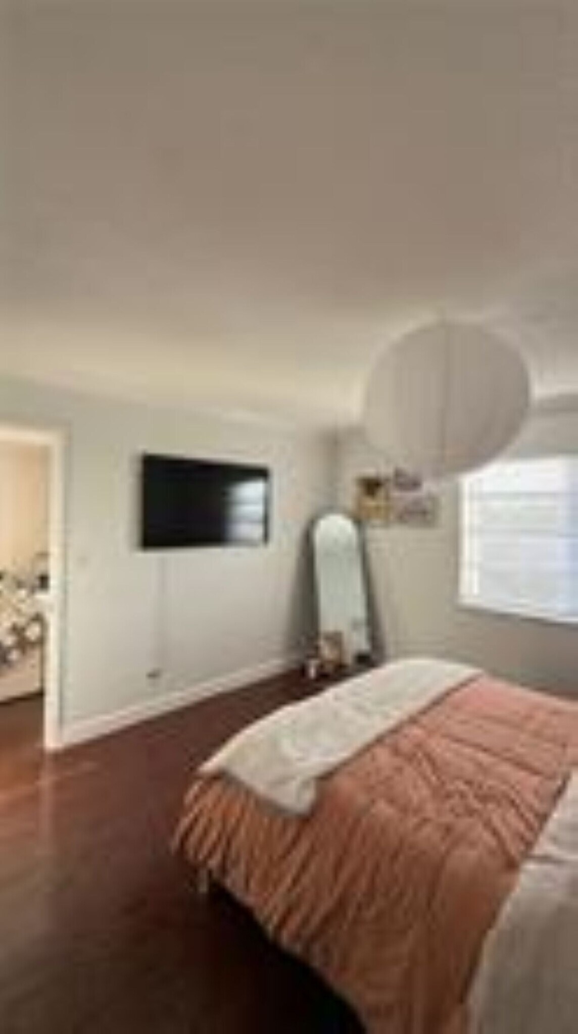 Building Photo - 900 NE 18th Ave