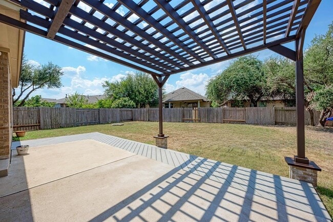 Building Photo - 108 Latitude Ln