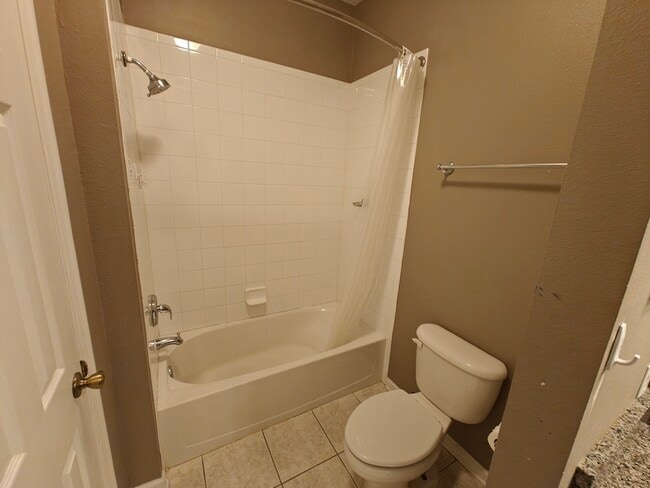 Building Photo - 6214 Stevenson Dr