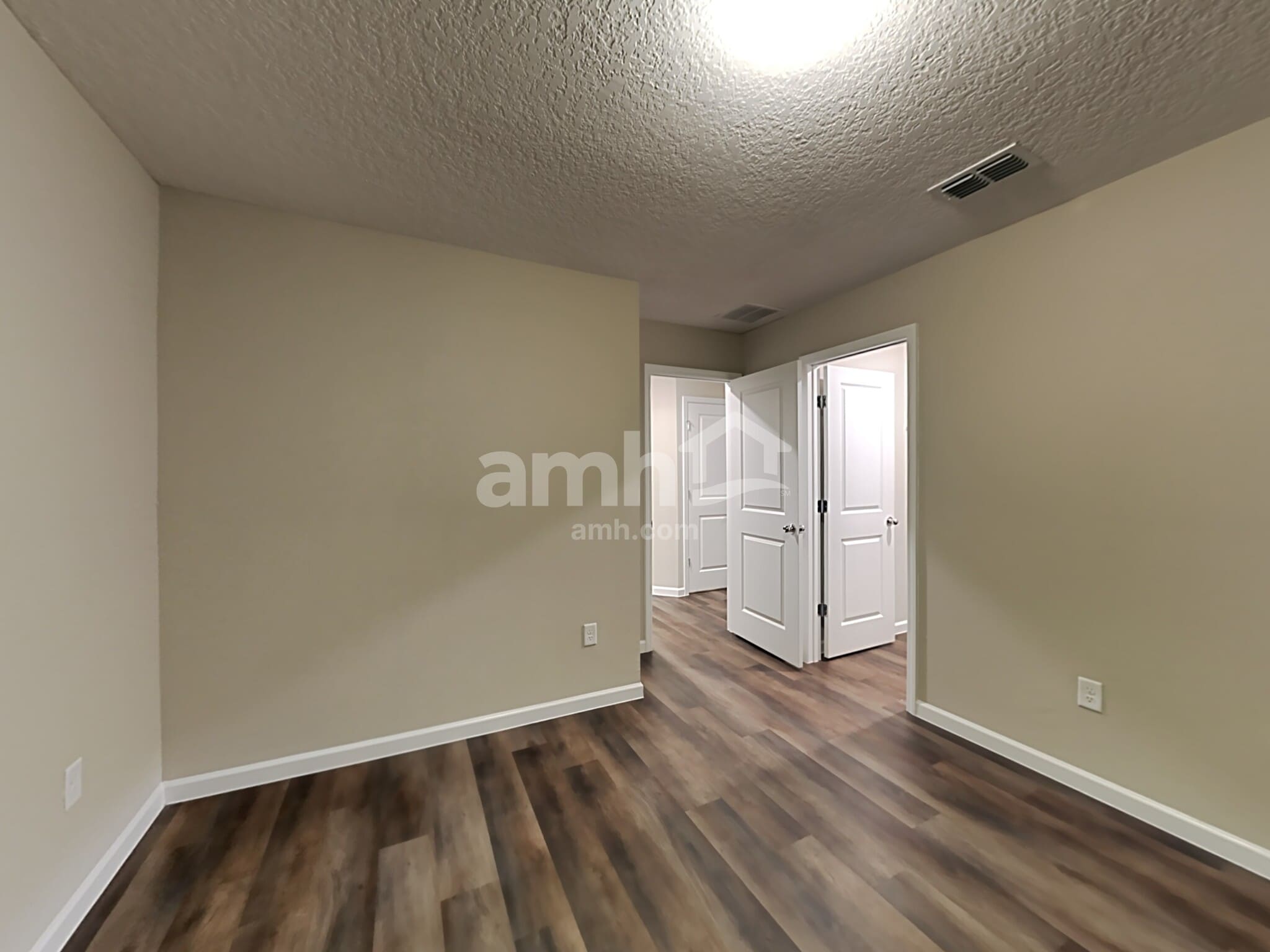 Building Photo - 91 Hemlock Point