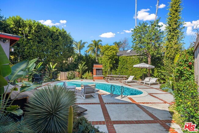 Building Photo - 4247 Sespe Ave