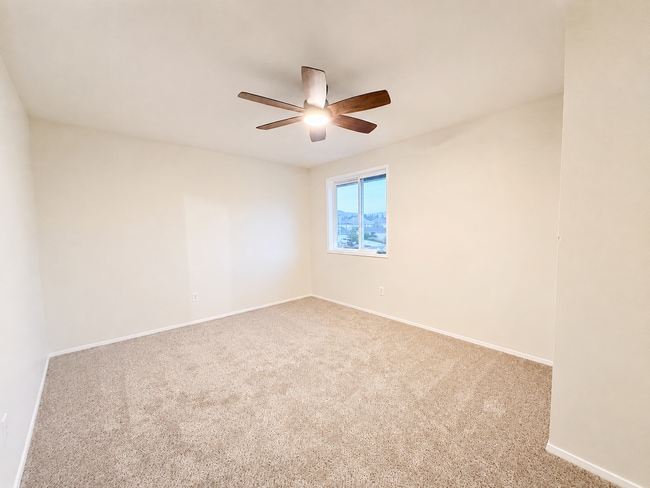 Building Photo - Beautifully Updated 4-Bedroom Home in Woodland, WA – Pet Friendly