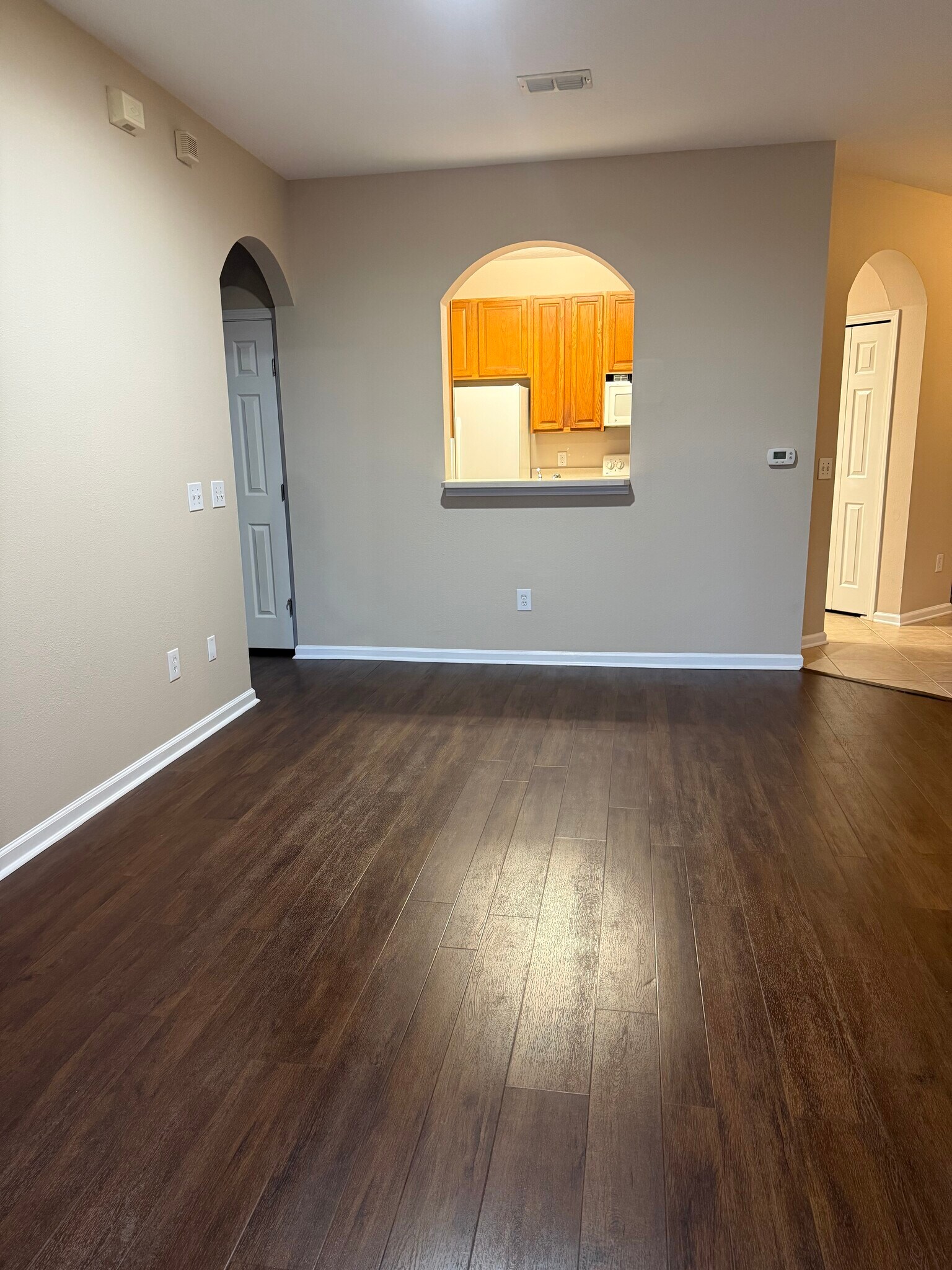 Building Photo - 7801 Point Meadows Dr