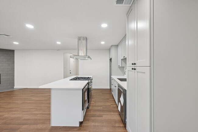 Building Photo - 14 Fiddleleaf Ct