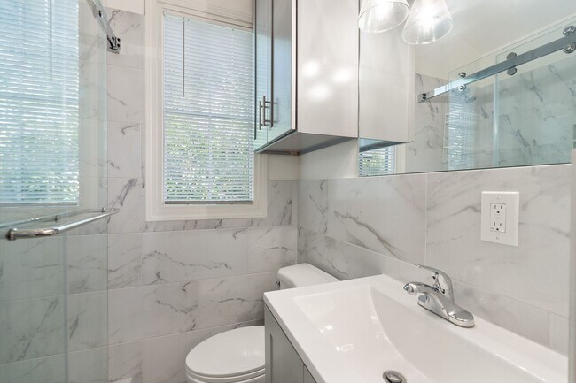 Building Photo - 1116 Nadine St