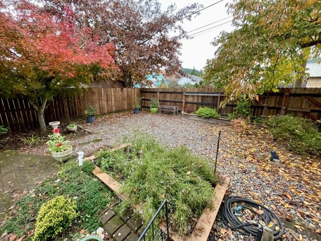 Building Photo - 277 E First Ave