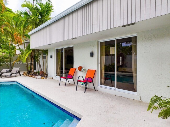 Building Photo - 9614 SW 134th Ct