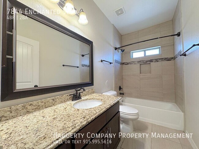 Building Photo - 7844 Enchanted View Dr