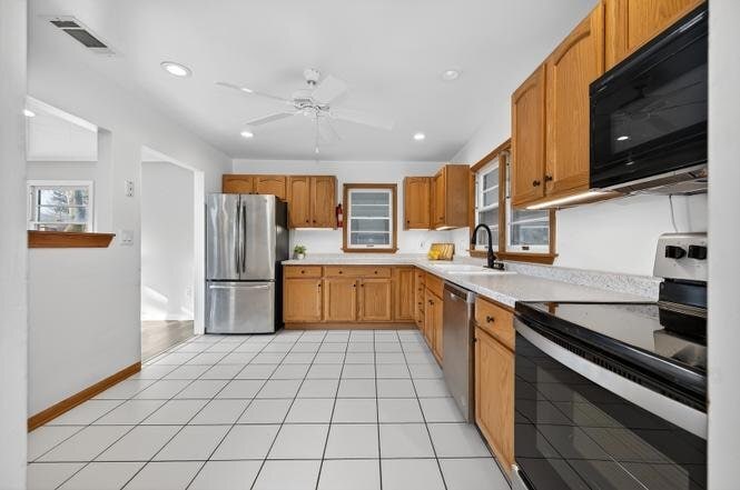 Building Photo - 7524 Virginian Dr