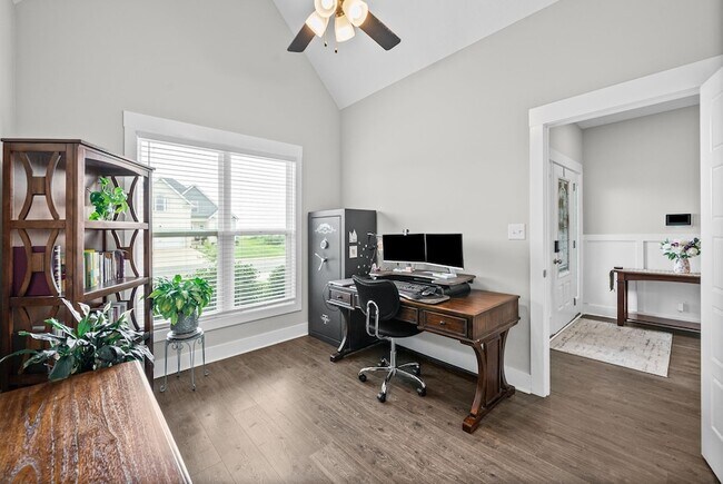 Building Photo - 538 Fieldview Wy