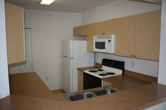 Building Photo - Pioneer Building-Longleaf Community