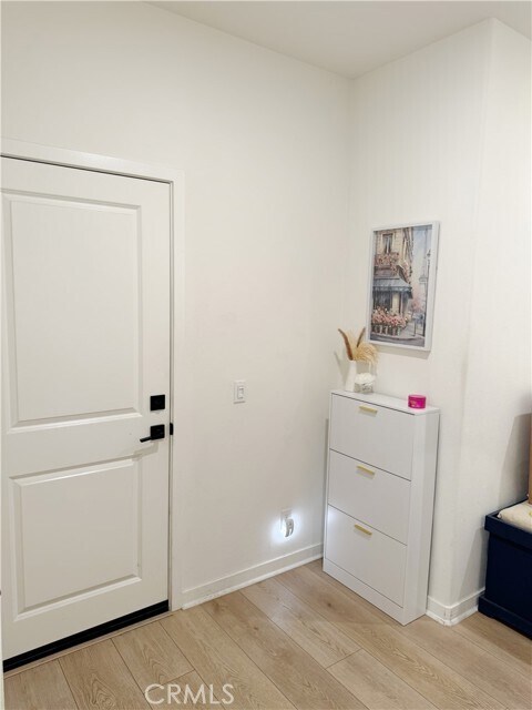 Building Photo - 14126 Bay St