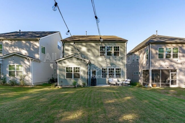 Building Photo - 504 Flip Trail