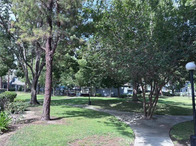 Building Photo - 655 Alder Ln
