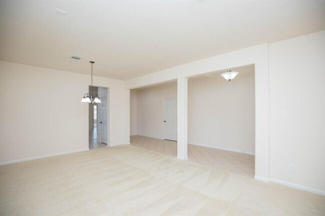 Building Photo - 7427 Boerne Creek Dr