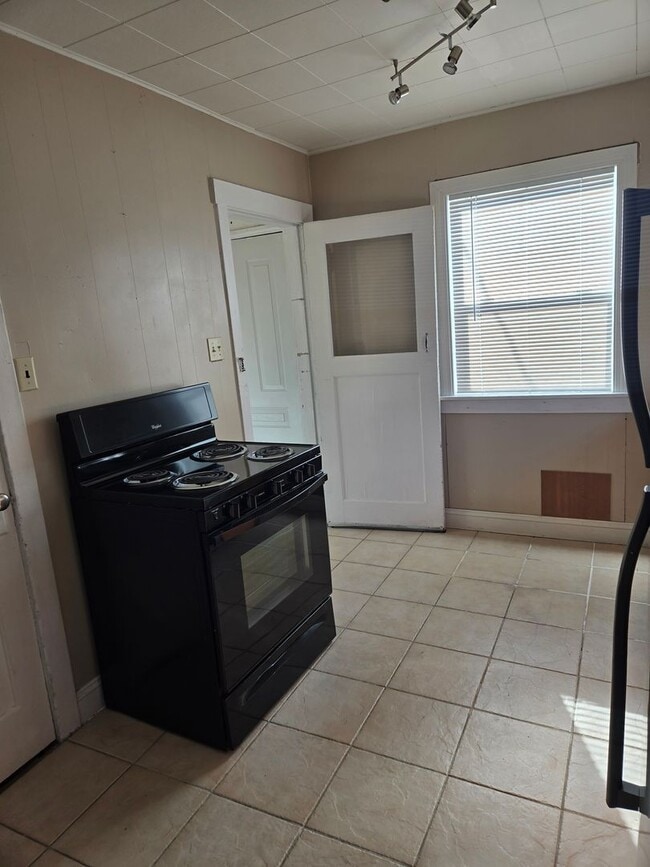 Building Photo - Near Audubon Park