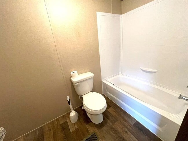 Building Photo - 25216 Twin Oaks Dr