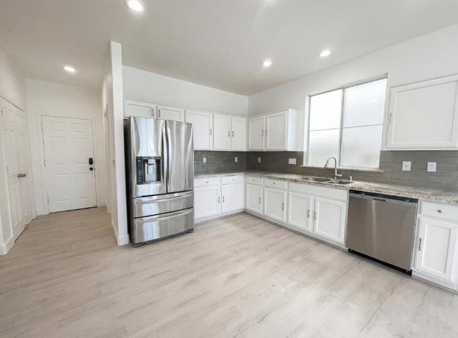 Building Photo - 2724 Bertolani Cir