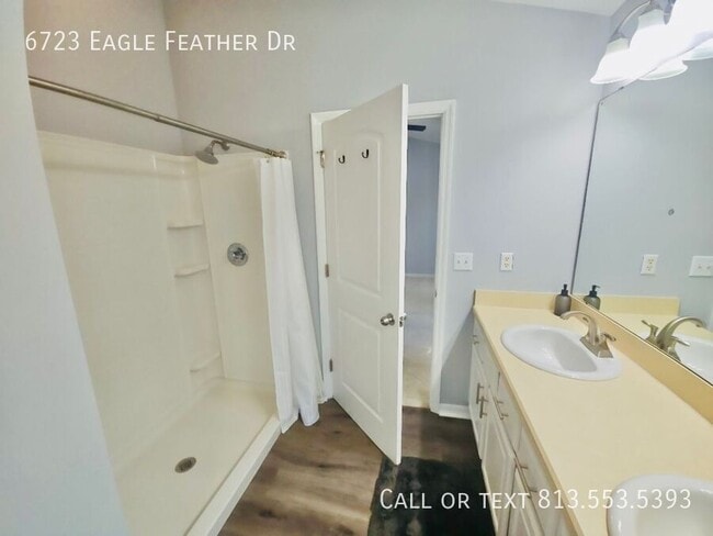 Building Photo - 6723 Eagle Feather Dr