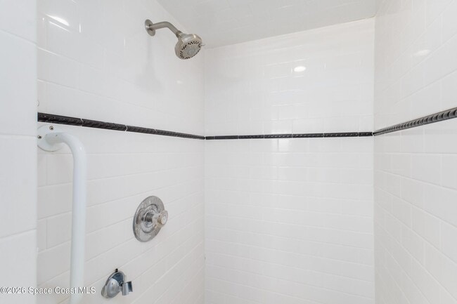 Building Photo - 6124 River Run Dr