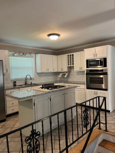 Building Photo - Cedar Bluff basement ranch!