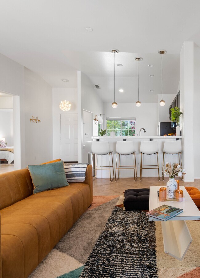 Building Photo - Sunrise Condo