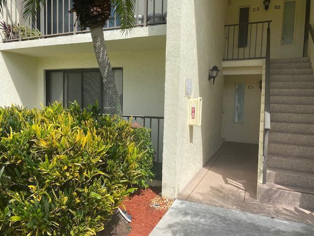Building Photo - 202 Foxtail Dr