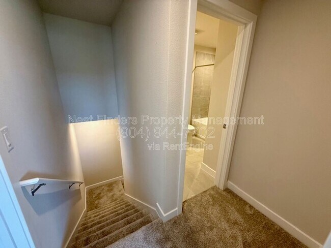 Building Photo - 55 Gaston Ct