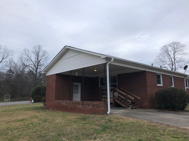 Building Photo - 1127 Dallas Stanley Hwy