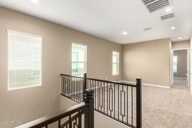 Building Photo - 4858 E Helena Dr