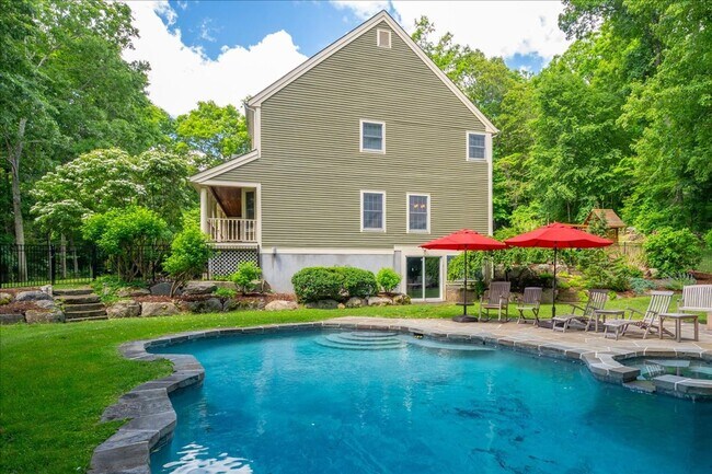 Building Photo - Private Pool, Fireplace & Endless Charm — Cross River, NY