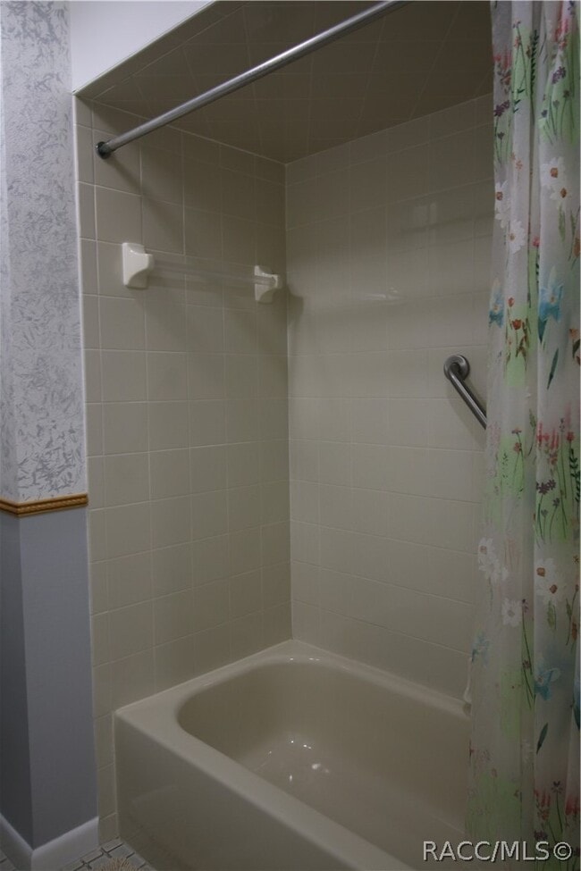 Building Photo - 3316 S Liverpool Point