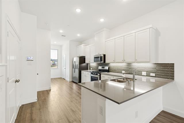 Building Photo - 7143 Buchanan Dr