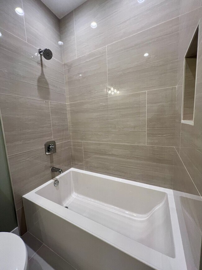 Building Photo - 4231 S Champlain Ave