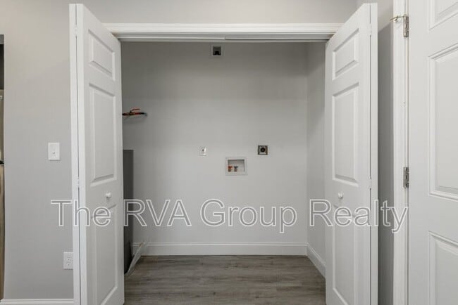 Building Photo - 1808 Mansion Ave