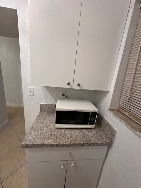 Building Photo - 17255 SW 95th Ave