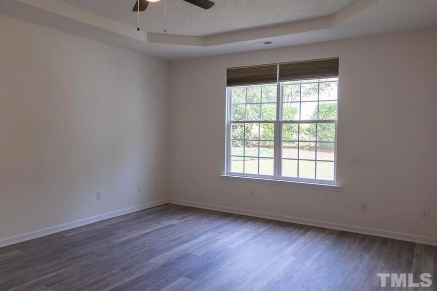 Building Photo - 201 Indian Elm Ln