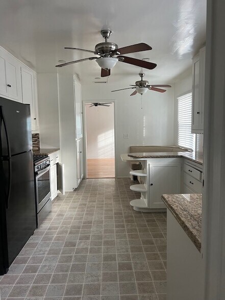 Building Photo - 45 Coronado Ave