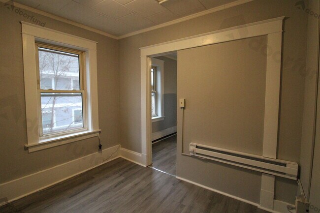 Building Photo - 10 Arch St