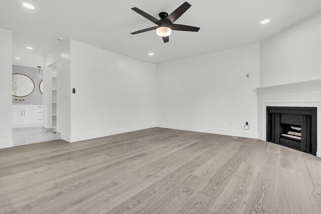 Building Photo - 26232 Glen Canyon Dr